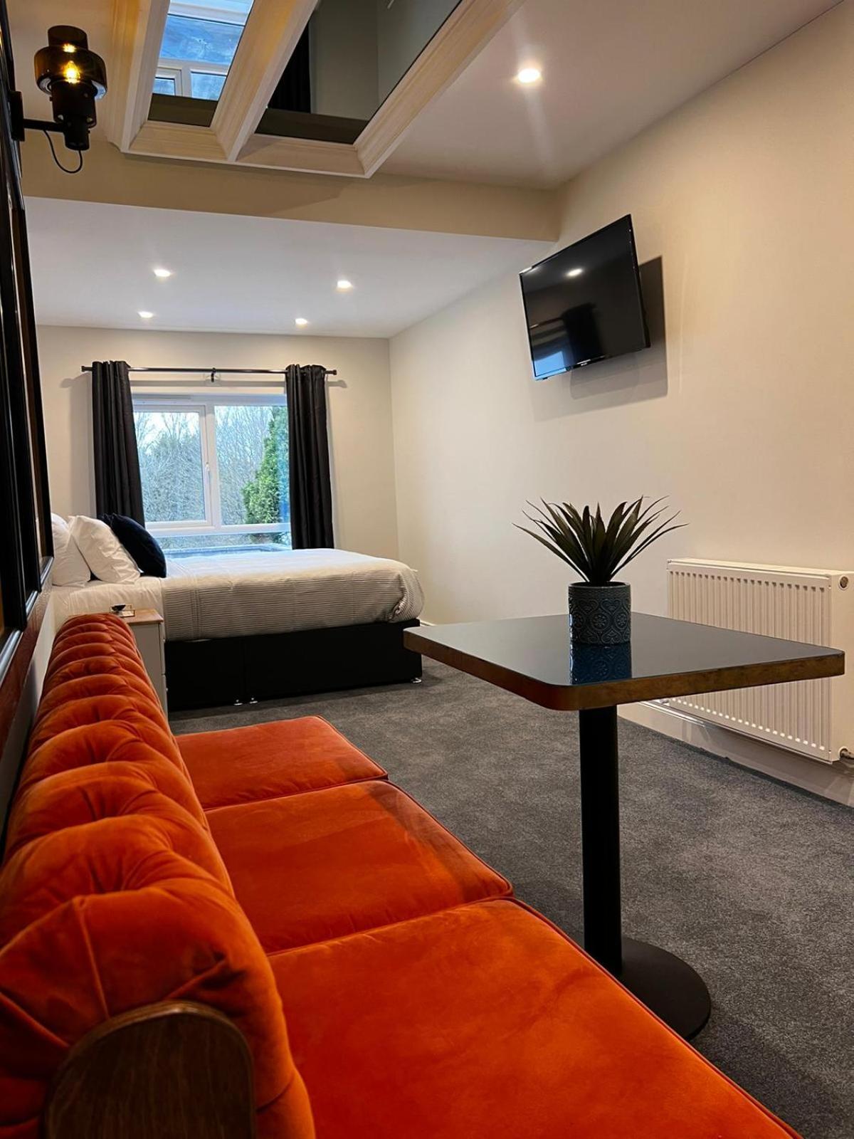 53 Luxury Rooms Maynooth Exterior photo